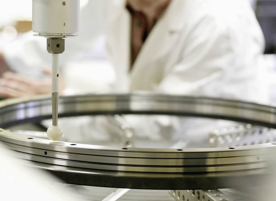 汽轮机盘车装置冲转后甩不开怎么办？